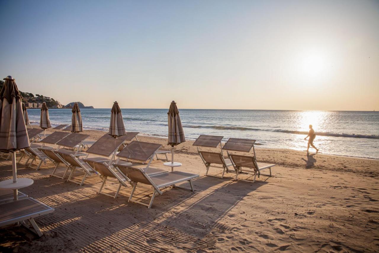 Hotel Lido Alassio Ngoại thất bức ảnh